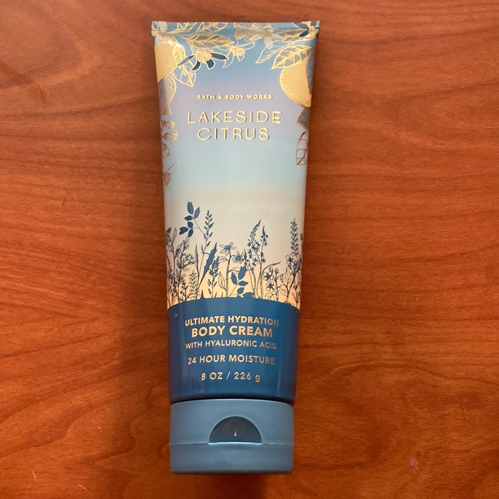 4/$25 Bath and Body Works Lotion in Lakeside Citrus
